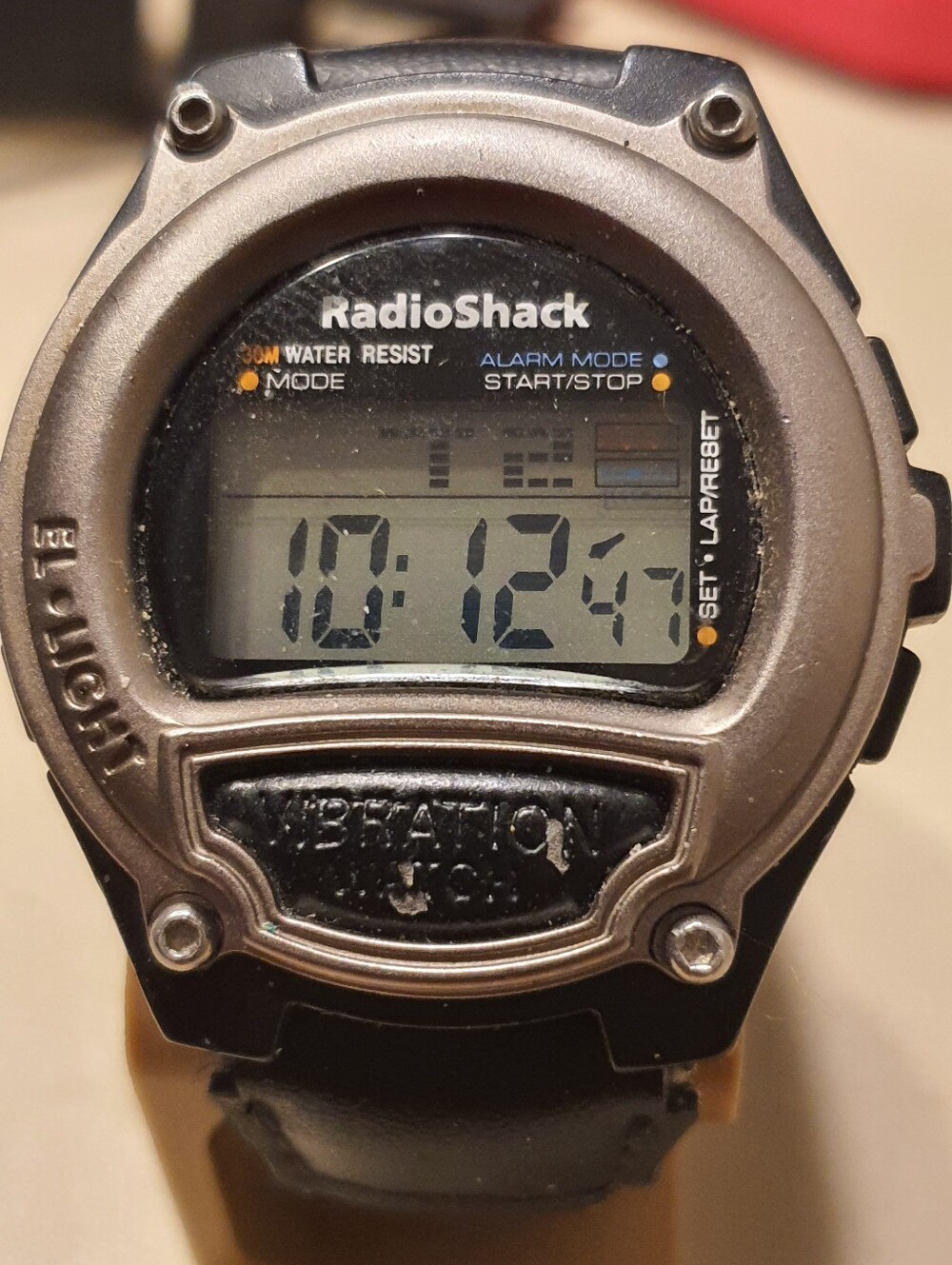 10/$20 Radio Shack Digital Alarm Chrono Men's Watch w/Vibrating Alarm